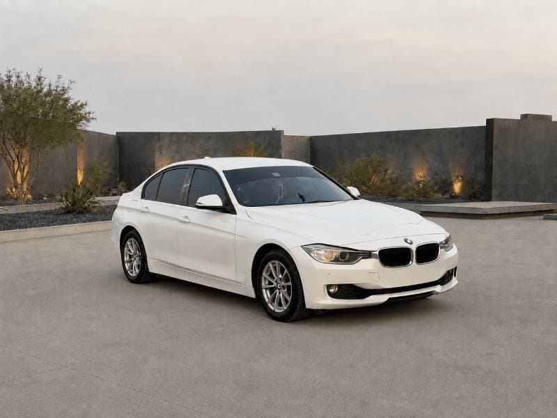 2012 BMW 320i STANDARD thumbnail 2