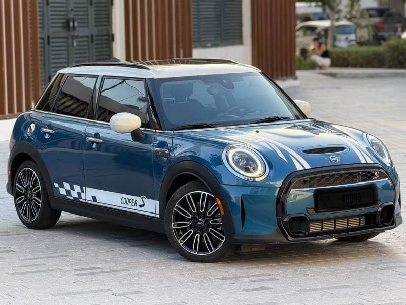 2024 Mini Cooper S STANDARD thumbnail 2