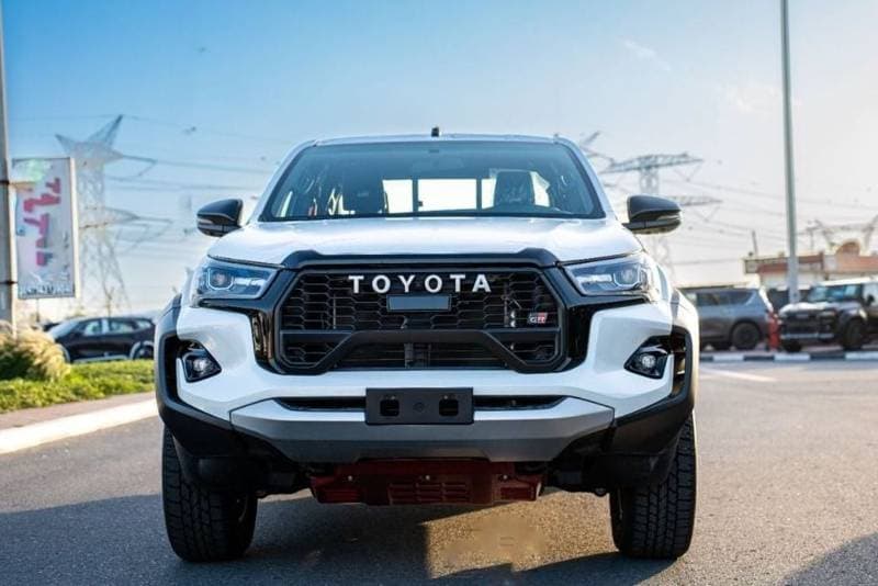 2026 Toyota Hilux ADVENTURE thumbnail 2