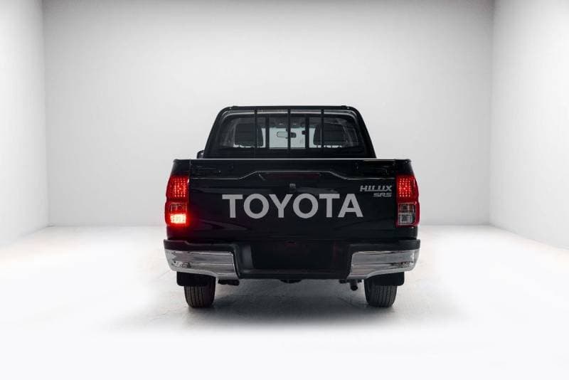 2026 Toyota Hilux SR5 thumbnail 5