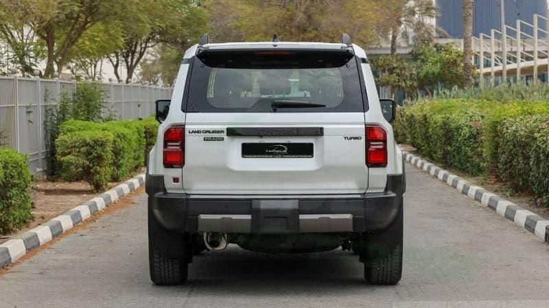 2026 Toyota Prado ADVENTURE thumbnail 6