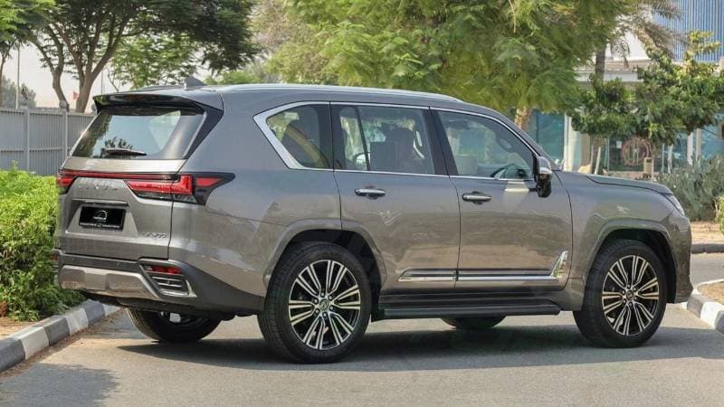 2026 Lexus LX600 SIGNATURE thumbnail 8