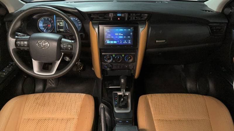 2024 Toyota Fortuner EXR thumbnail 7