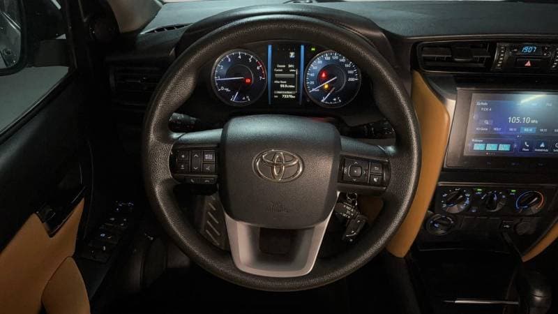 2024 Toyota Fortuner EXR thumbnail 8