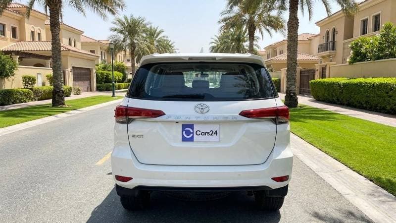 2024 Toyota Fortuner EXR thumbnail 4