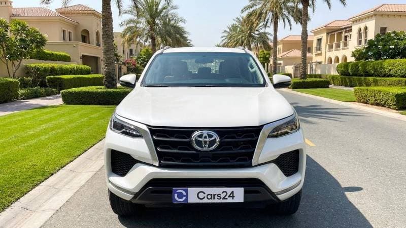 2024 Toyota Fortuner EXR thumbnail 6