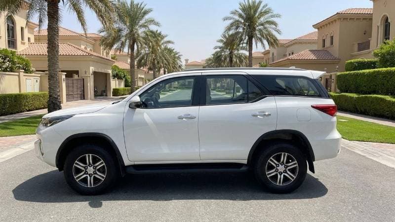 2024 Toyota Fortuner EXR thumbnail 5