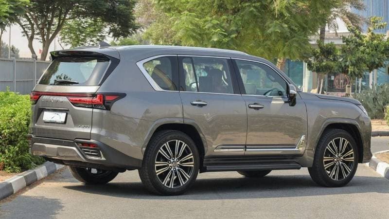 2026 Lexus LX600 SIGNATURE thumbnail 8