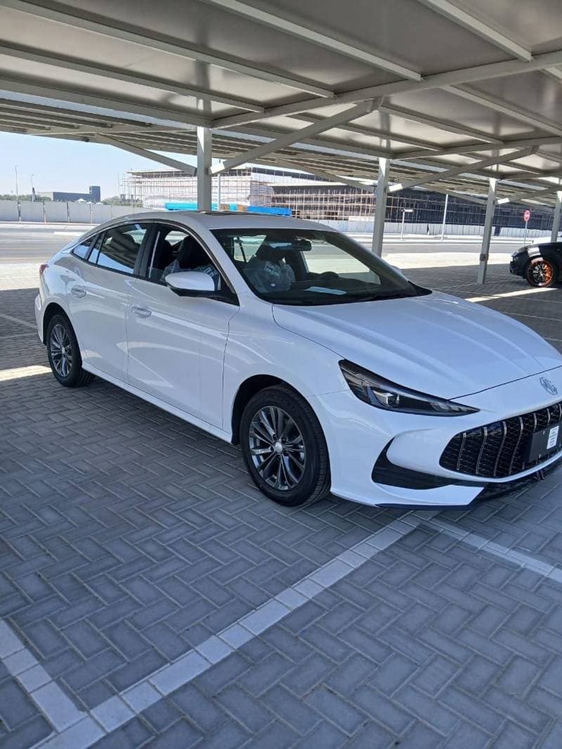 2026 MG 5 LUX