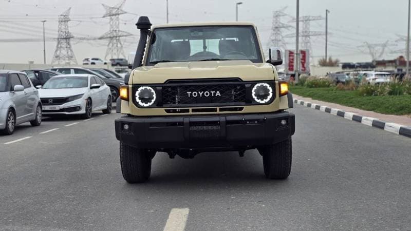 2026 Toyota Land Cruiser 70 thumbnail 2