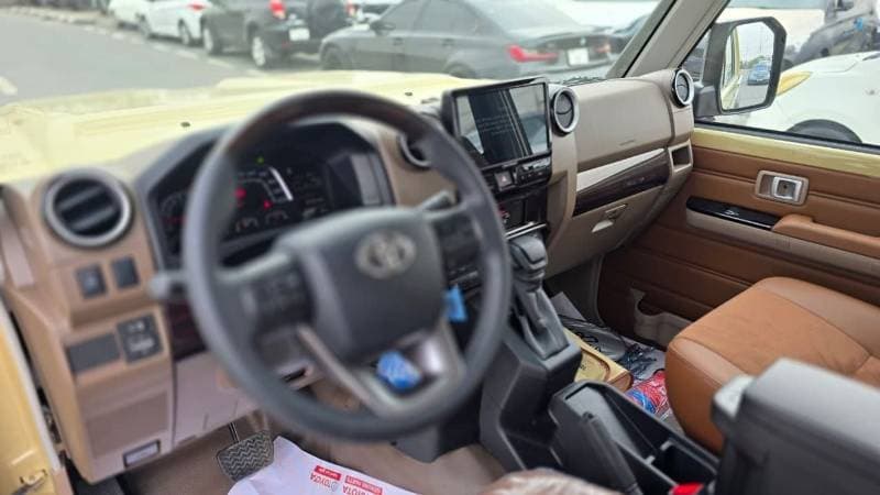 2026 Toyota Land Cruiser 70 thumbnail 8