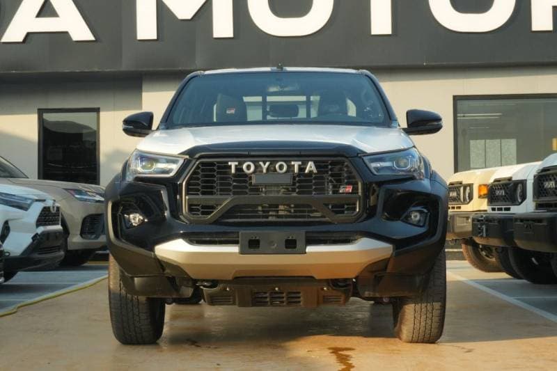 2026 Toyota Hilux GR SPORT thumbnail 2
