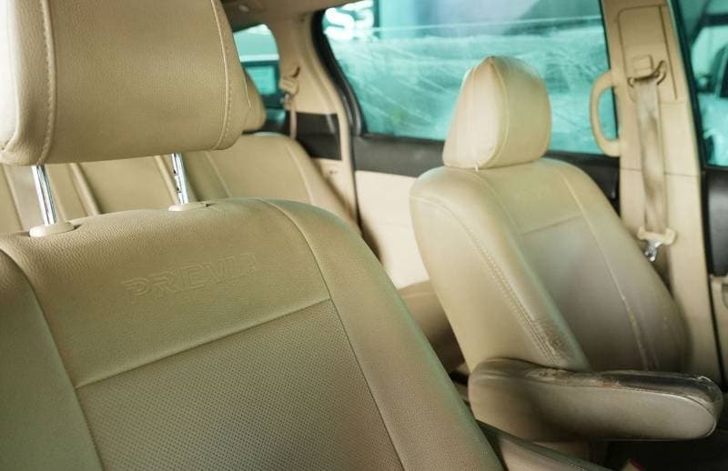 2014 Toyota Previa SE thumbnail 6