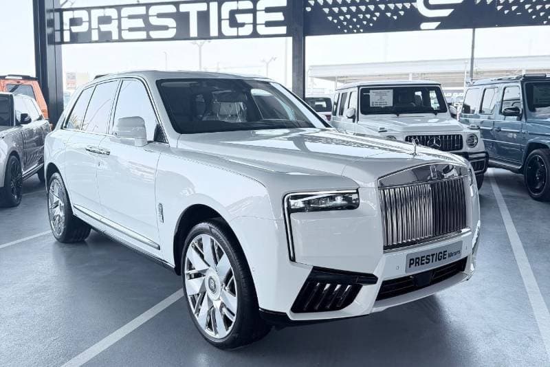 2025 Rolls Royce Cullinan Silver Badge