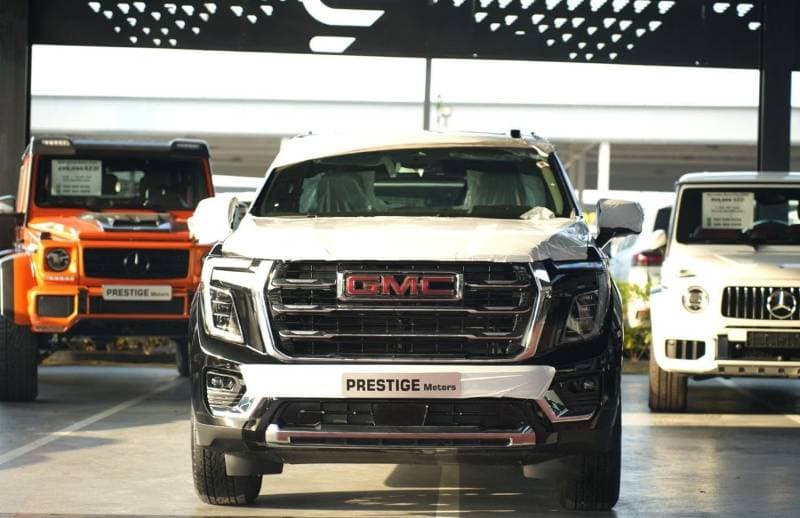 2026 GMC Yukon ELEVATION thumbnail 2