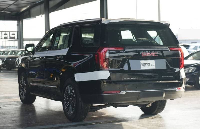 2026 GMC Yukon ELEVATION thumbnail 6