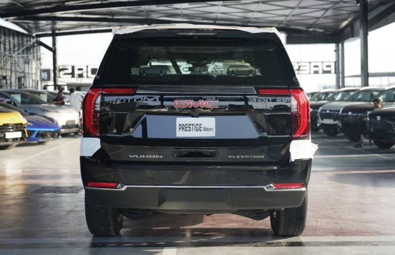 2026 GMC Yukon ELEVATION thumbnail 4