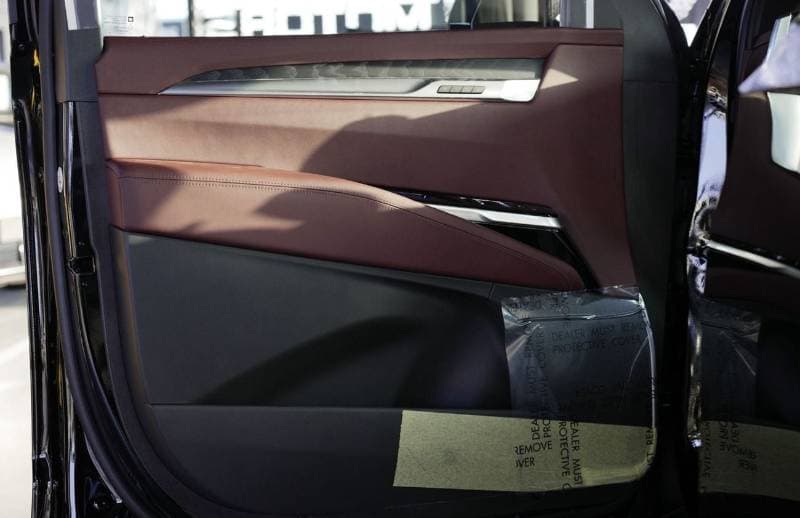 2026 Cadillac Escalade SPORT thumbnail 7