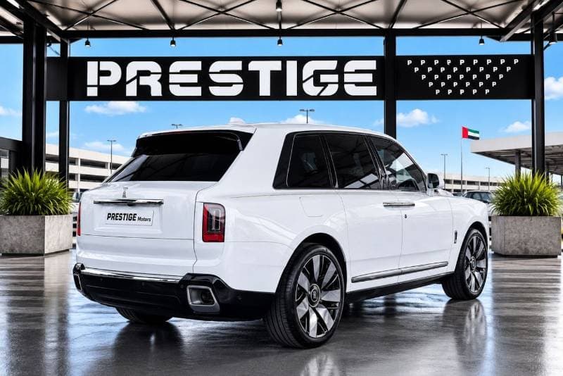 2025 Rolls Royce Cullinan Silver Badge thumbnail 3