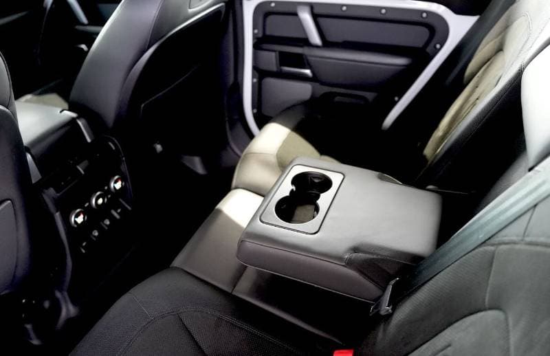 2022 Land Rover Defender thumbnail 7
