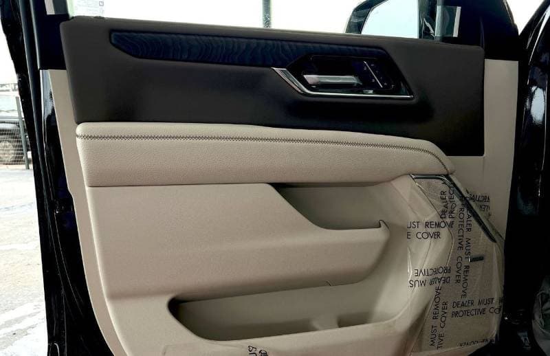 2025 GMC Yukon DENALI thumbnail 5