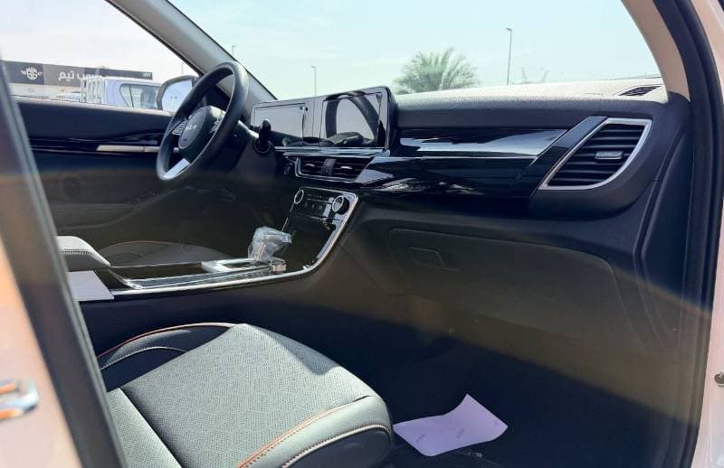 2025 Kia Seltos EX thumbnail 5