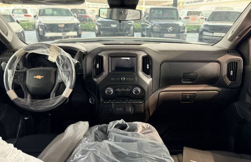 2025 Chevrolet Silverado 4WD WT CREW CAB thumbnail 6