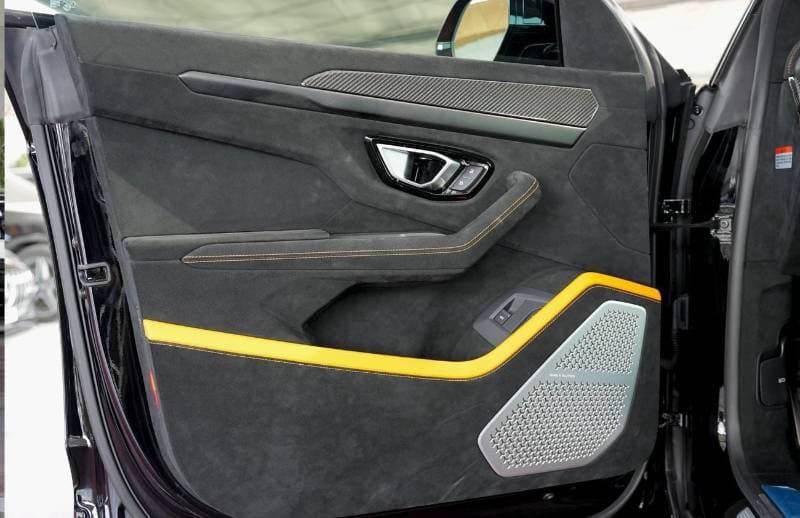 2024 Lamborghini Urus PERFORMANTE thumbnail 5