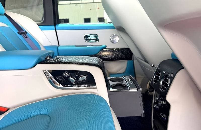 2023 Rolls Royce Cullinan STD thumbnail 8