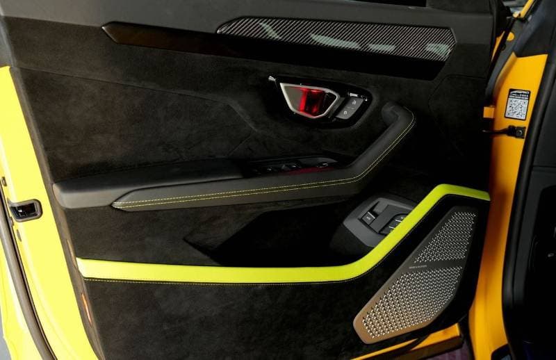 2024 Lamborghini Urus PERFORMANTE thumbnail 5