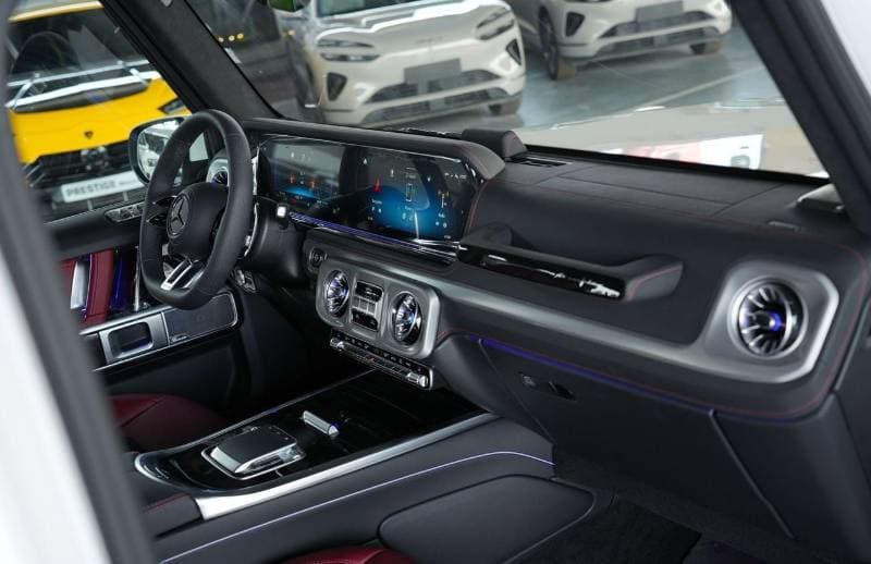 2026 Mercedes Benz G63 AMG STANDARD thumbnail 7
