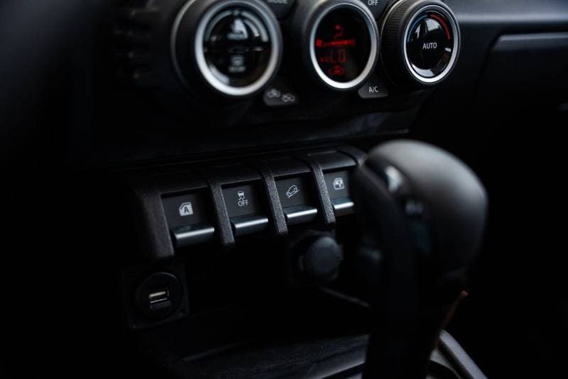 2026 Suzuki Jimny GLX thumbnail 8