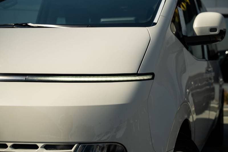 2025 Hyundai Staria LUXURY thumbnail 2