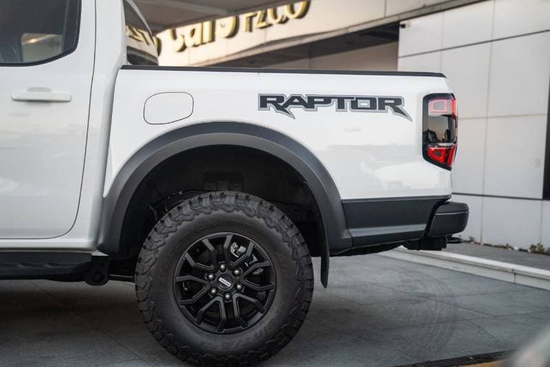 2025 Ford Ranger RAPTOR thumbnail 4