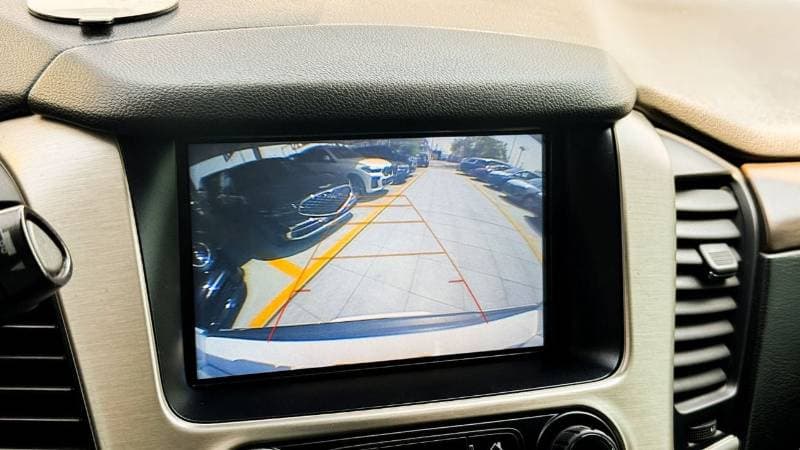 2020 GMC Yukon DENALI thumbnail 7