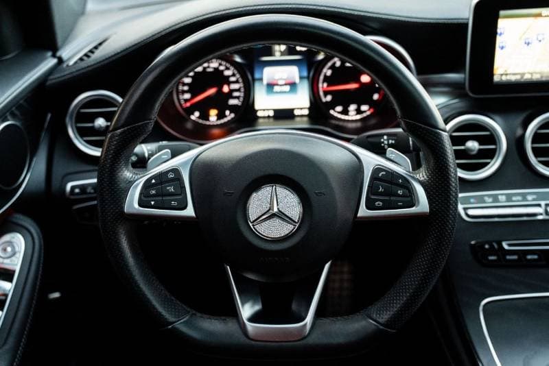 2019 Mercedes Benz GLC250 thumbnail 8