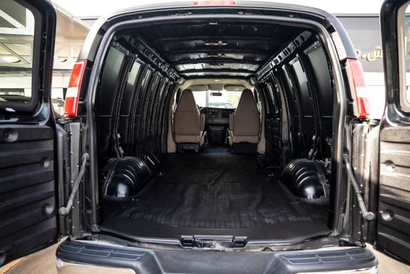 2023 GMC Savana thumbnail 7