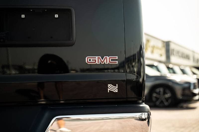 2023 GMC Savana thumbnail 4