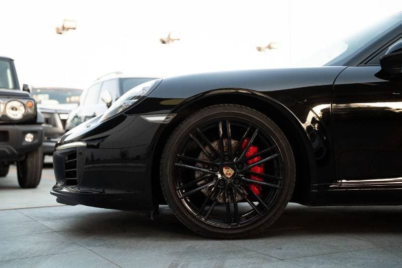 2019 Porsche 911 CARRERA thumbnail 3