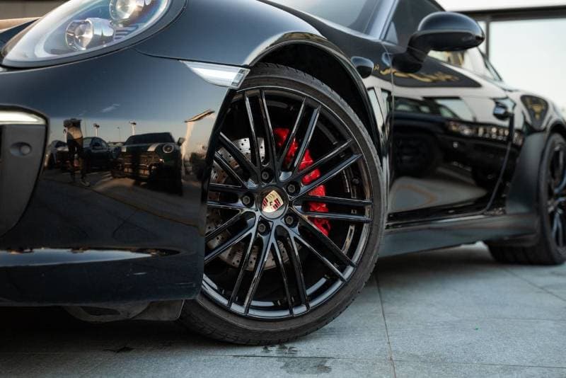 2019 Porsche 911 CARRERA thumbnail 2