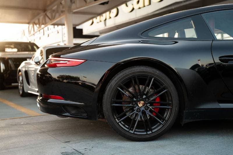 2019 Porsche 911 CARRERA thumbnail 4