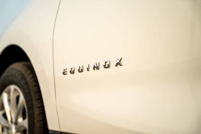 2019 Chevrolet Equinox LS thumbnail 2