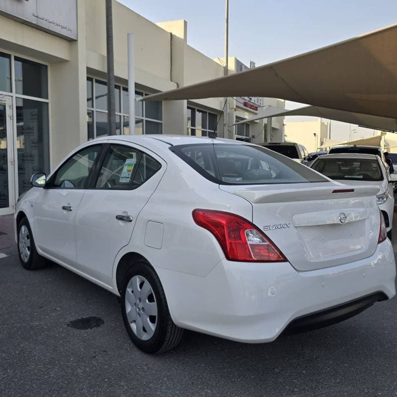2022 Nissan Sunny SV thumbnail 4