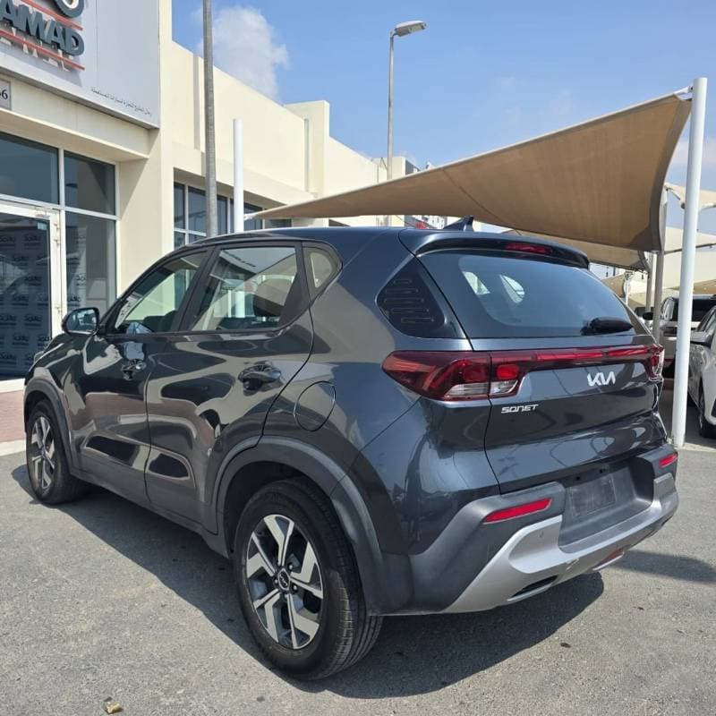 2023 Kia Sonet EX thumbnail 4
