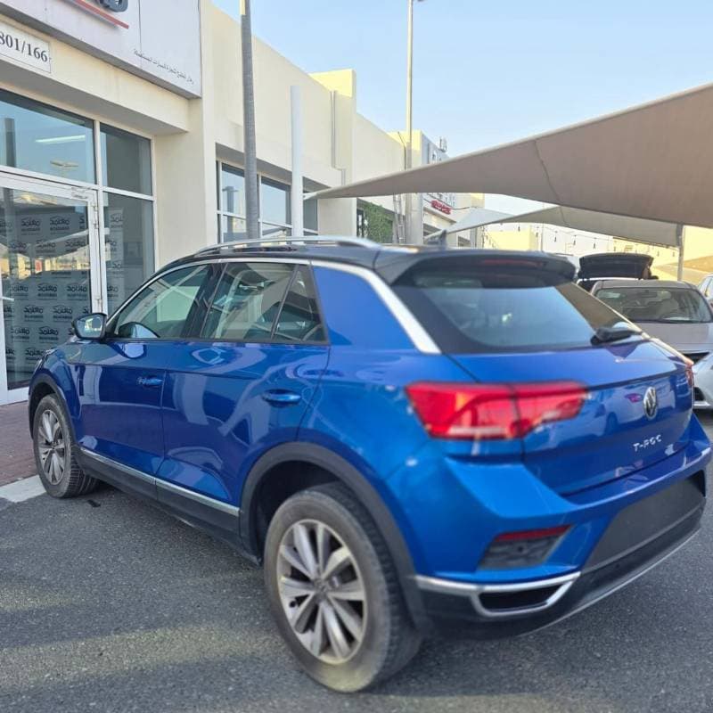 2021 Volkswagen T ROC LIFE thumbnail 4