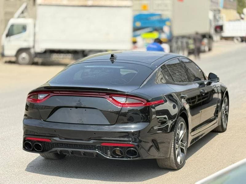 2018 Kia Stinger GT thumbnail 4