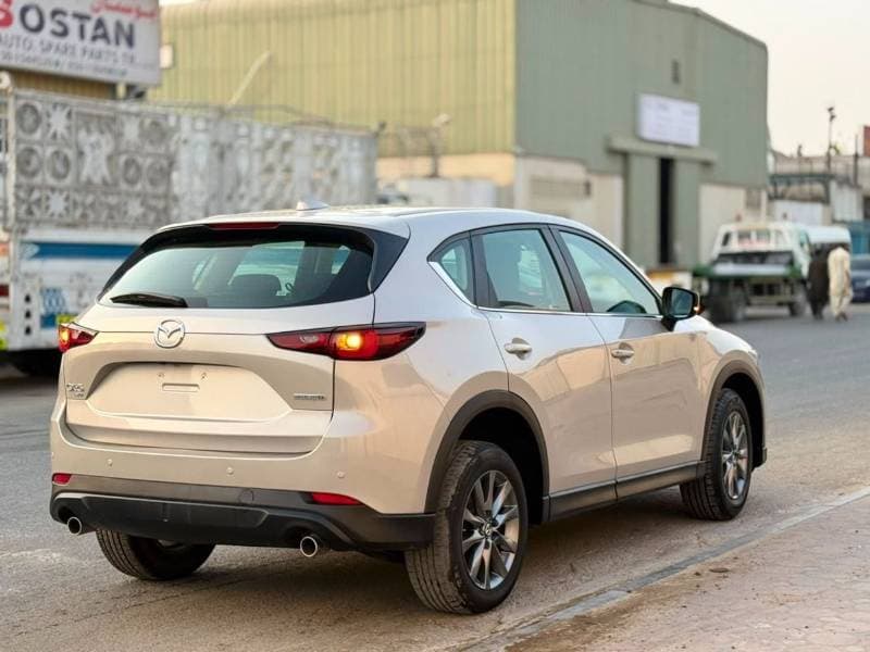 2024 Mazda CX 5 GL thumbnail 3