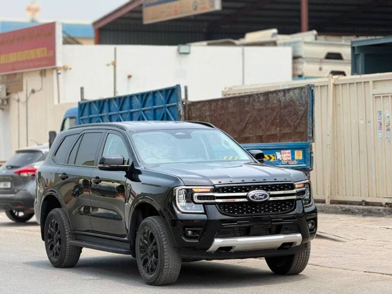 2024 Ford Everest thumbnail 4