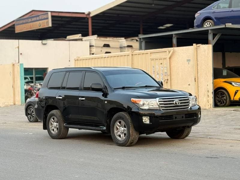 2008 Toyota Land Cruiser VXR thumbnail 4