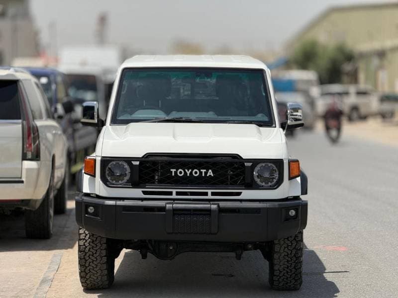 2024 Toyota Land Cruiser thumbnail 5